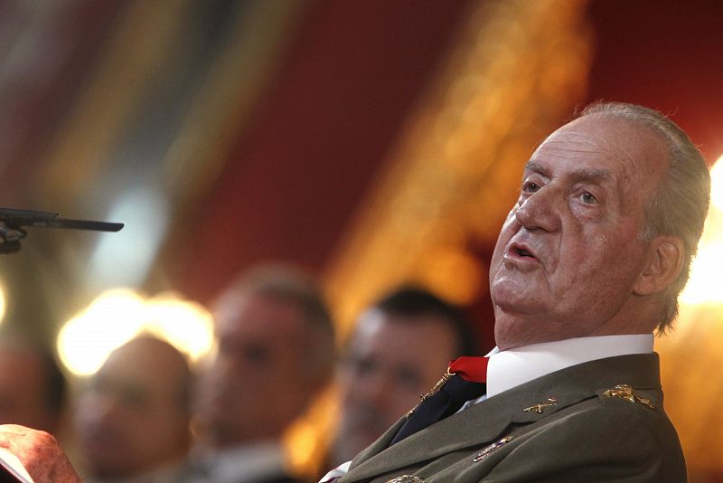 El rey Juan Carlos durante su intervención en los actos de la Pascua Militar .
