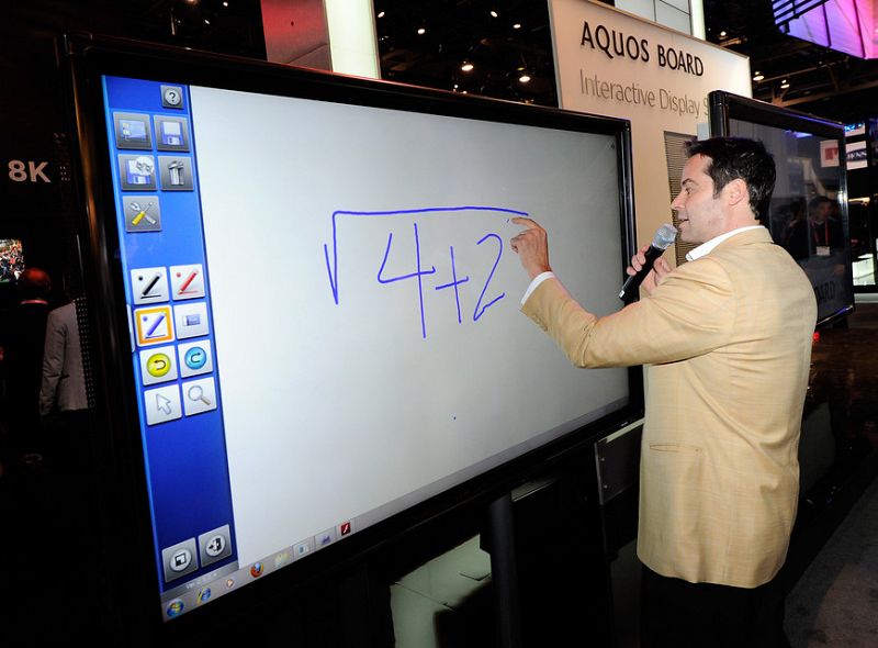 Una de las novedades del mercado televisivo, un televisor LED de 70 pulgadas interactivo (Sharp)