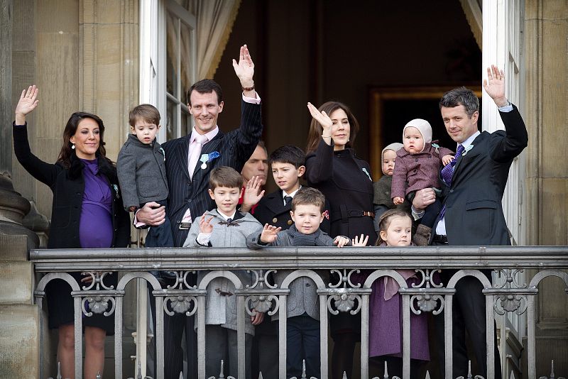 40º ANIVERSARIO DE LA SUBIDA AL TRONO DE LA REINA MARGARITA II DE DINAMARCA