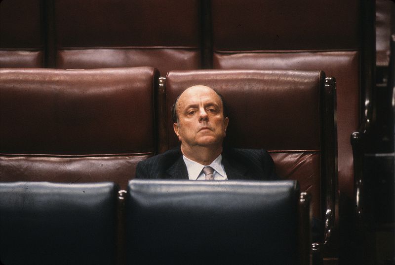 Fraga, sentado en un escaño del Congreso de los Diputados