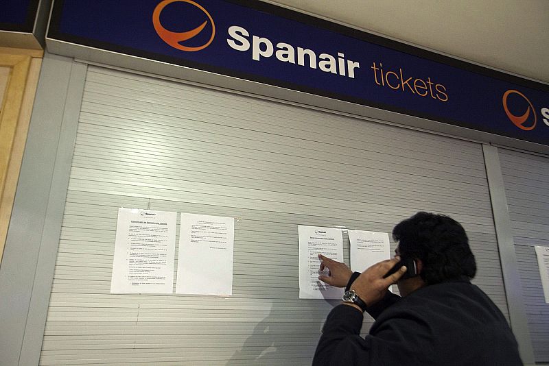 MOSTRADORES DE SPANAIR TRAS EL CESE DE OPERACIONES DE LA COMPAÑÍA