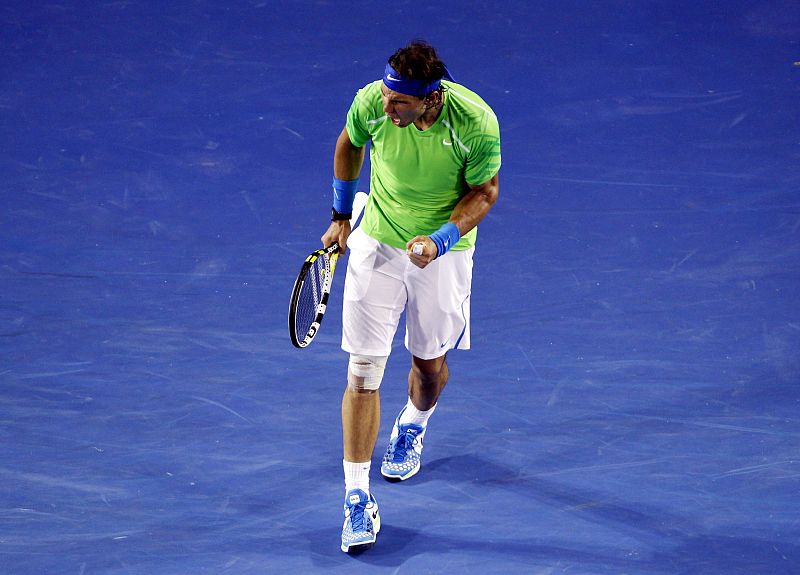 Rafa Nadal celebra el primer set del partido