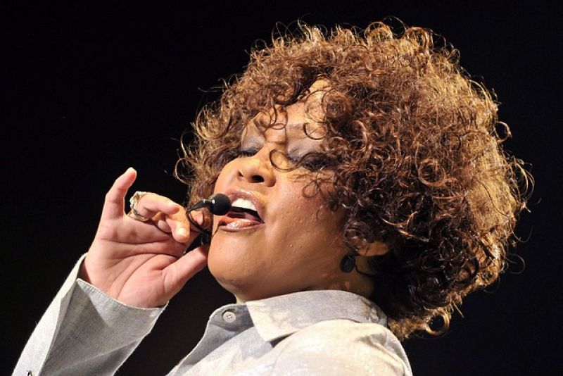 Muere Whitney Houston