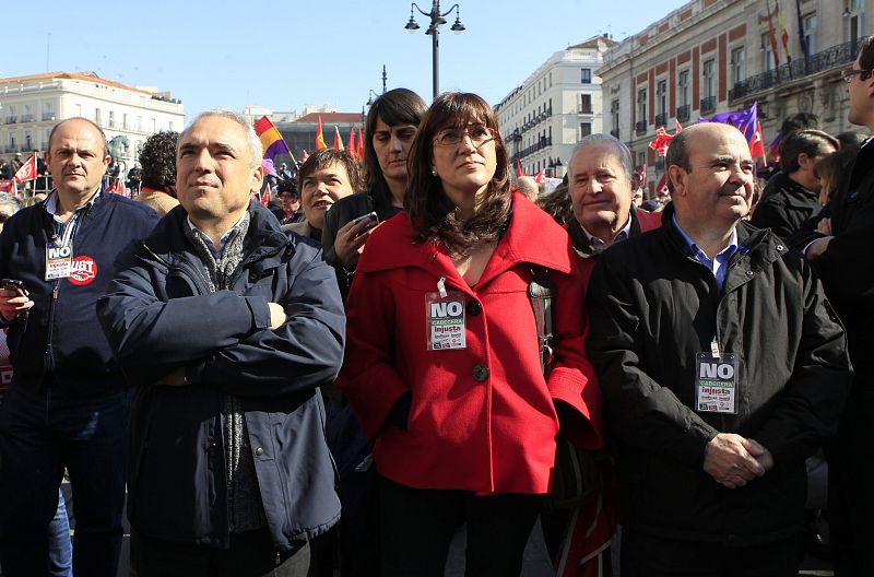 REPRESENTANTES DEL PSOE EN LA MANIFESTACION QUE HA CONGREGADO A MEDIO MILLON DE PERSONAS EN MADRID PARA PROTESTAR POR LA REFORMA LABORAL