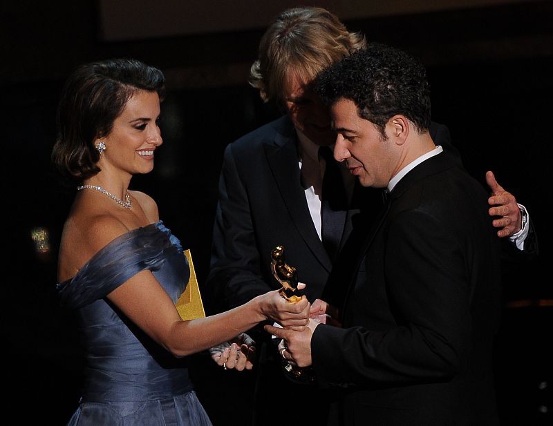 Penélope Cruz y Owen Wilson en la gala de los Oscars 2012