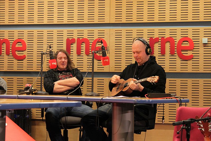 Entrevista acústica con público, Unisonic en 'El vuelo del fénix'