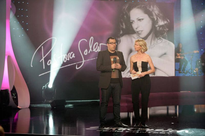  Eurovisión 2012 -  Víctor Escudero con Anne Igartiburu