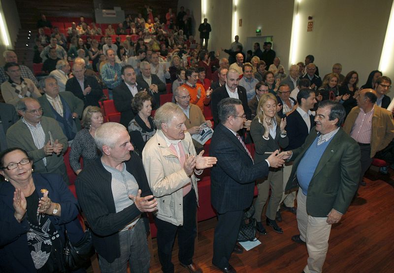 CASCOS ACUSA AL PP DE UTILIZAR LAS INSTITUCIONES PARA HACER CAMPAÑA