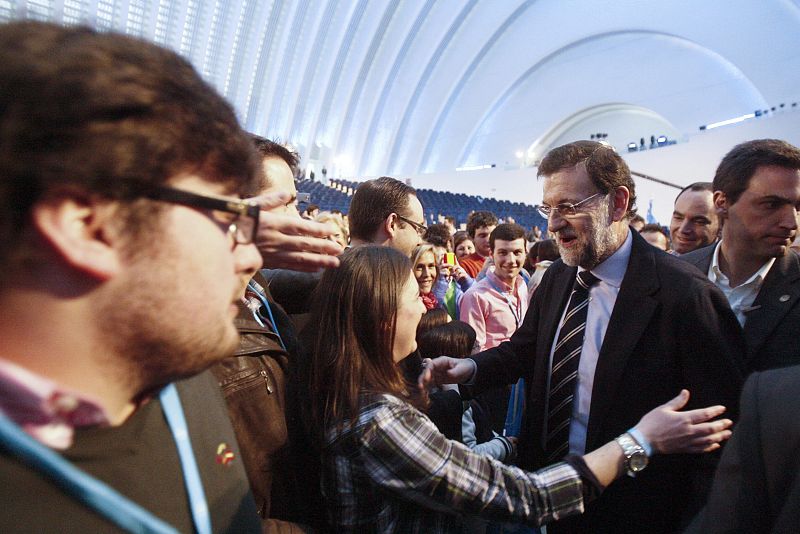 RAJOY TACHA DE INMOVILISMO E IRRESPONSABILIDAD OPONERSE A LAS REFORMAS