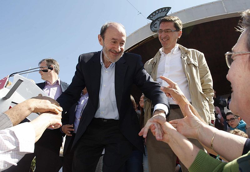 RUBALCABA ADVIERTE DE QUE EL GOBIERNO PREPARA UN "IMPUESTO A LA ENFERMEDAD"