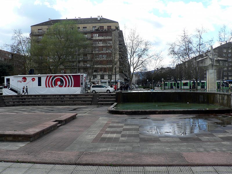 La muestra se ha instalado en la plaza de la Constitución de Vitoria.