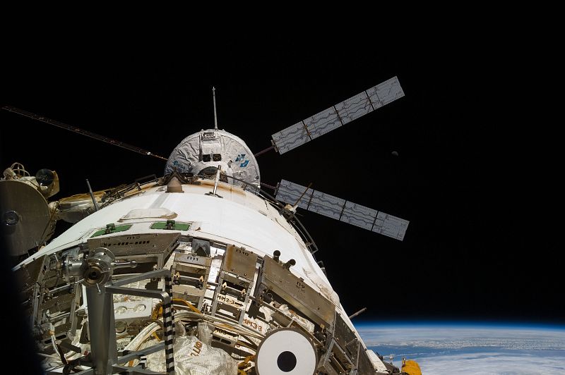 EL ATV-2 Johannes Kepler a punto de atracar en la Estación Espacial Internacional
