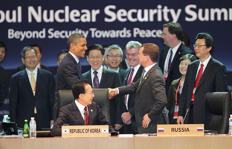 Obama y Medvedev tuvieron una conversación privada que fue captada por los micrófonos