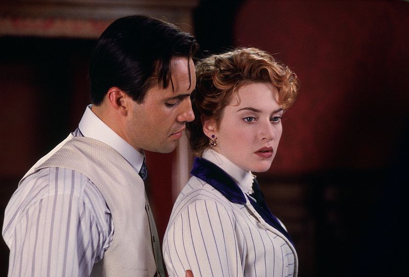 El malo de 'Titanic' es Billy Zane (Caledon Nathan) que interpreta al novio de Kate Winslet (Rose DeWitt Bukater)
