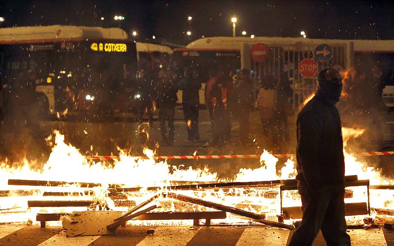 PIQUETES EN TRANSPORTES METROPOLITANOS DE BARCELONA