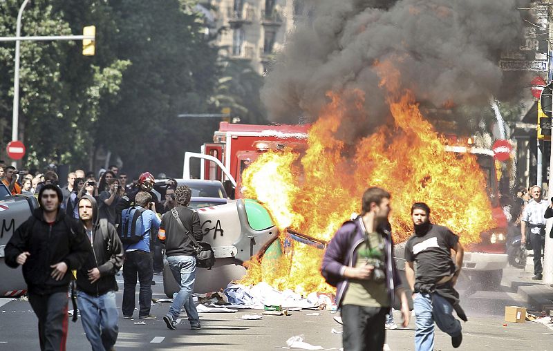 Disturbios en Barcelona durante la huelga general del 29M