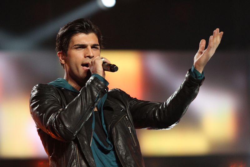 Noruega: Tooji canta "Stay"