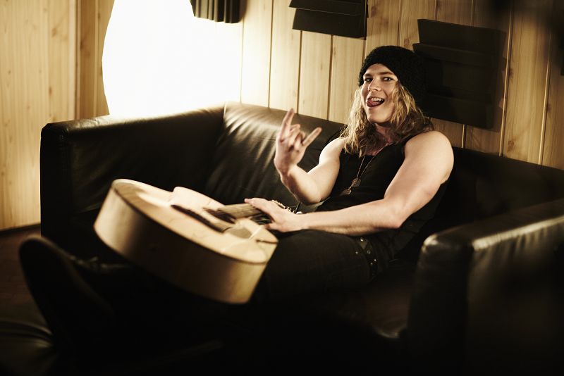 Eslovaquia: Max Jason Mai canta "Don't close you eyes"