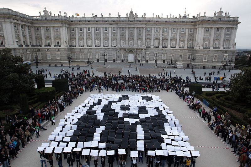 LA DEMANDA DE ENERGÍA DESCIENDE 3982 MEGAVATIOS FRENTE AL PASADO SÁBADO AL INICIO DE "LA HORA DEL PLANETA"