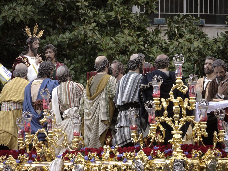 Paso de la procesión de la Santa Cena, en Jaén.