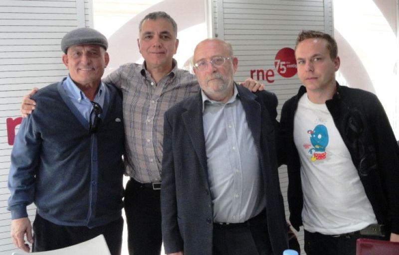 De izquierda a derecha, el actor Pepe Sancho, Juan Ramón Lucas, el científico Manuel Toharia y el cocinero Víctor Rodrígo.