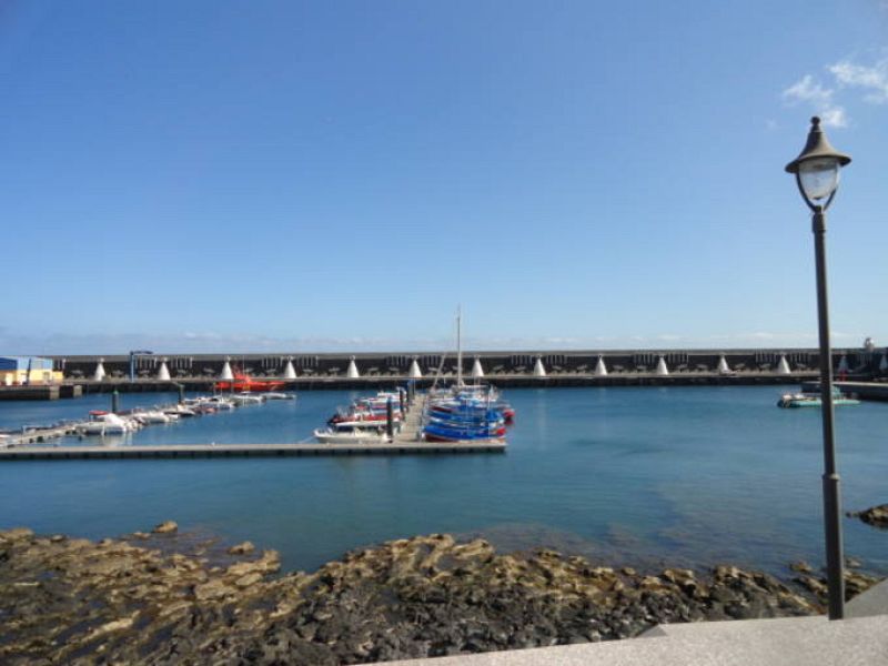 La vida en La Restinga recupera poco a poco la normalidad.