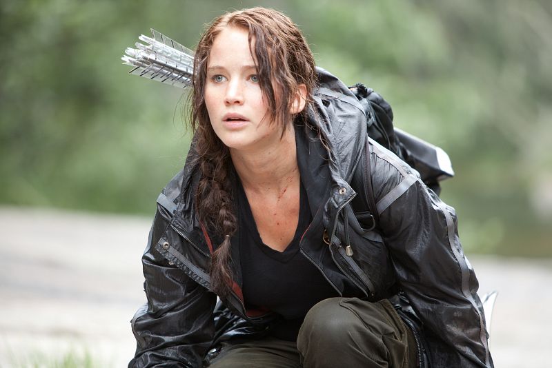Jennifer Lawrence da vida a Katniss Everdeen, heroína de la película