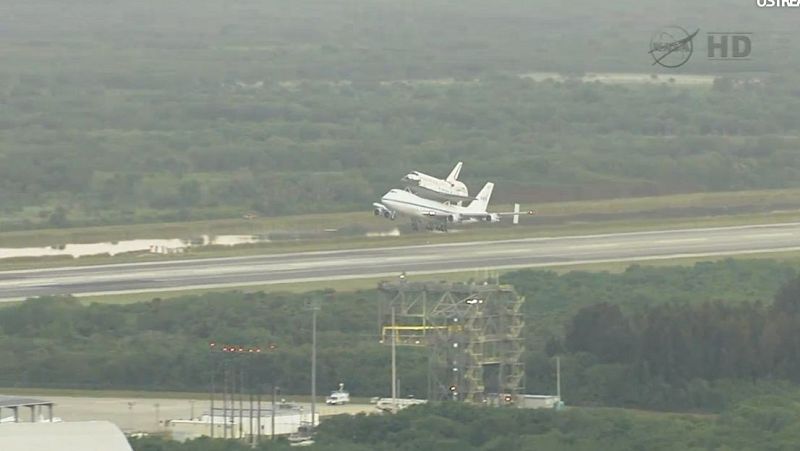 El Discovery se prepara para despegar a bordo del Boeing de la NASA