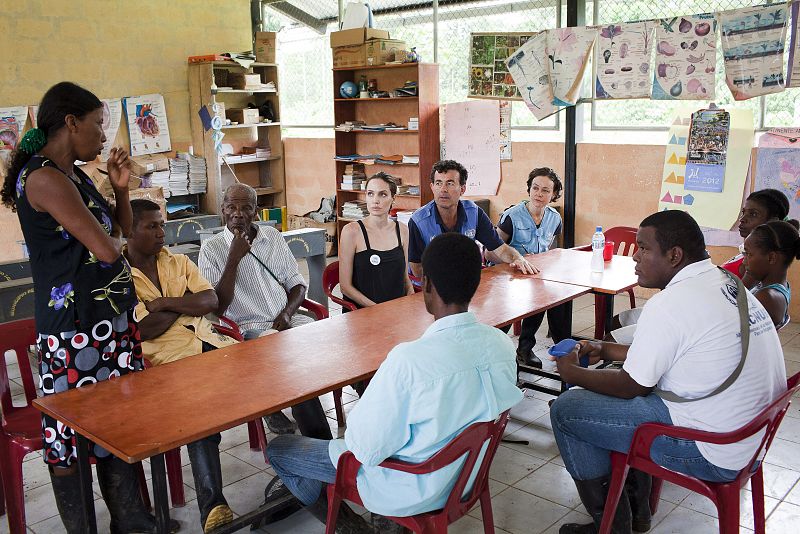 VISITA DE ENVIADA ESPECIAL DE ACNUR ANGELINA JOLIE A ECUADOR