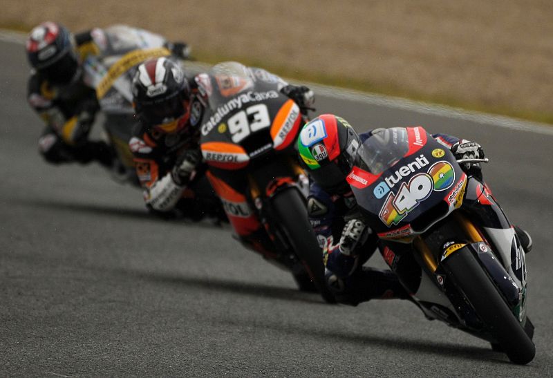 La lluvia ha interrumpido la carrera de Moto2.
