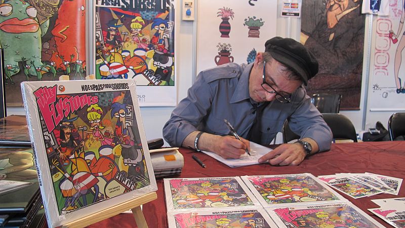 Toni Marmota (La Frontera), firmando ejemplares de su primer cómic