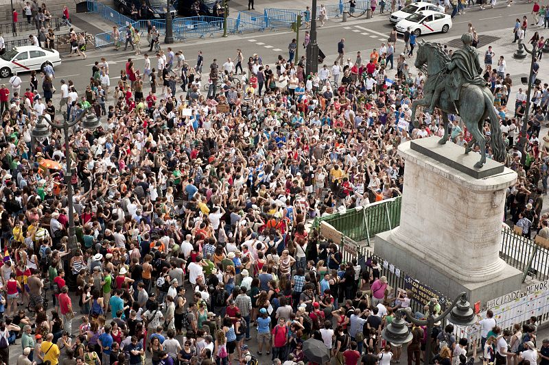 "No estamos todos, faltan 18" grita el 15M