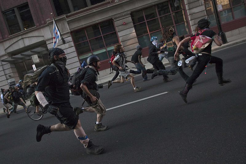 Cientos de manifestantes protestan en Chicago contra la cumbre de la OTAN