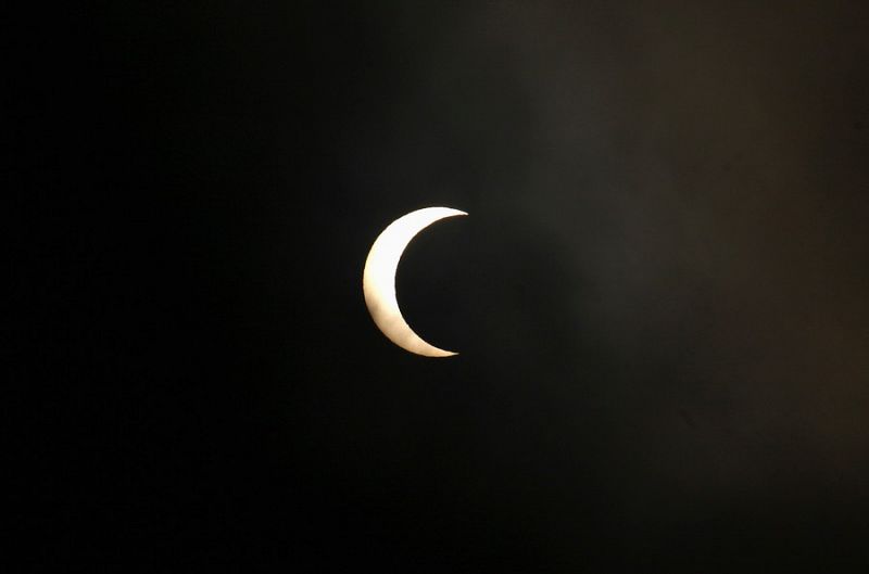 Desde regiones como Tijuana (México) han visto el Sol como una media luna por un período de unos cuatro a cinco minutos