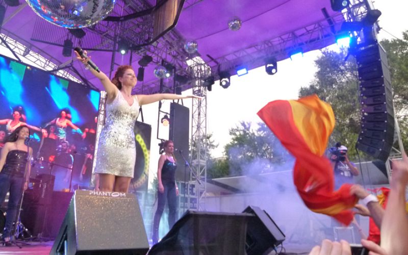 Pastora también ha interpretado "No te pido la luna"