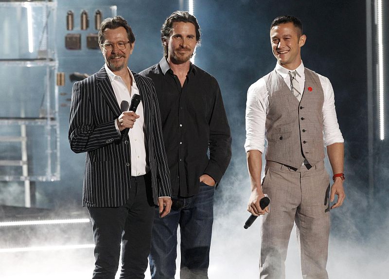 Los protagonistas de la nueva entrega de Batman Gary Oldman, Christian Bale y Joseph Gordon-Levitt
