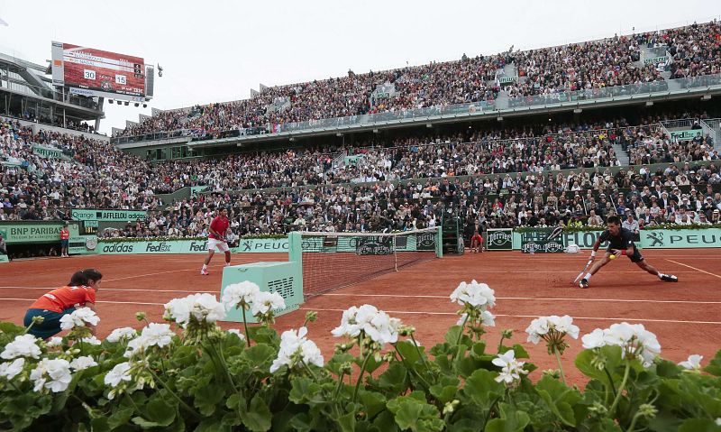 No quedaban butacas vacías en la pista parisina.