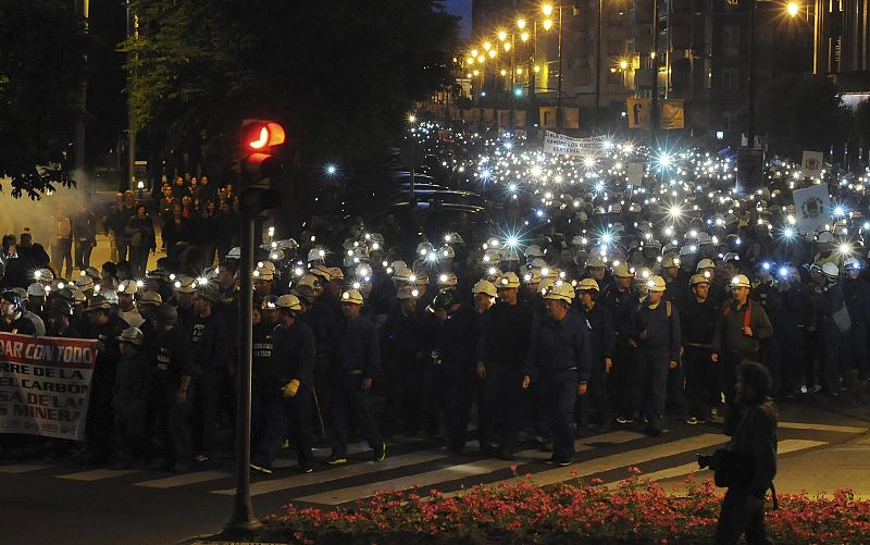 Marcha nocturna por la minería en León