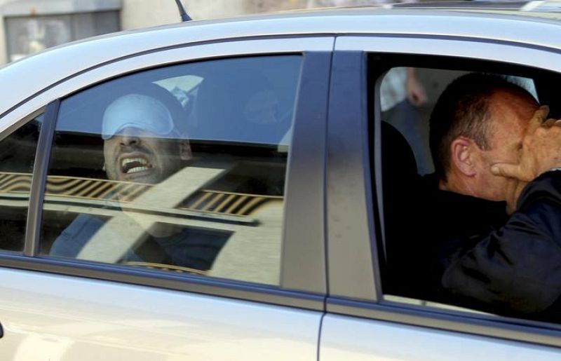 TRASLADO DE LOS PRESUNTOS ETARRAS TRAS EL REGISTRO