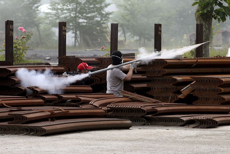 HUELGA INDEFINIDA MINERÍA