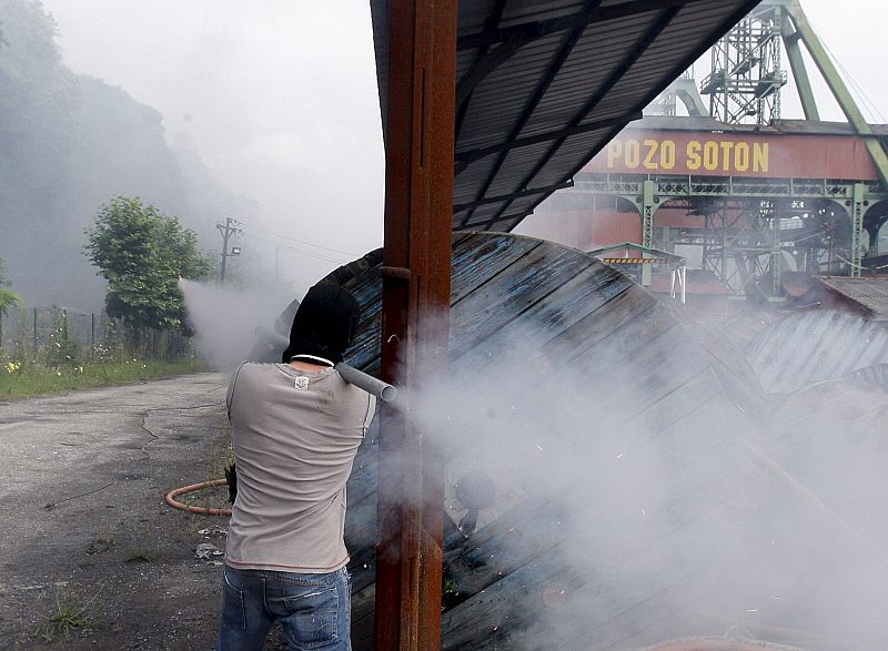 HUELGA INDEFINIDA MINERÍA