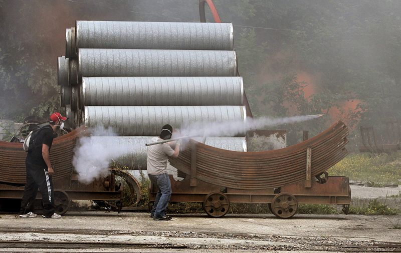 HUELGA INDEFINIDA MINERÍA