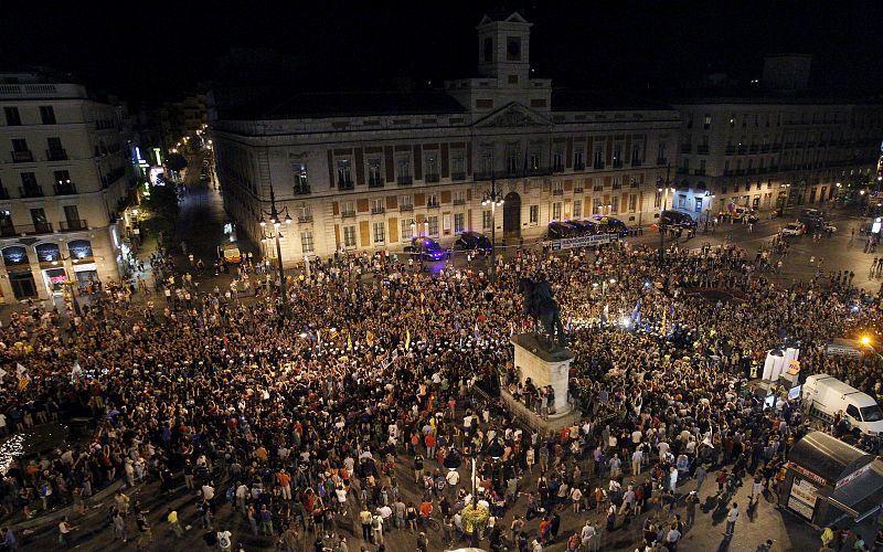 La "marcha negra" toma la Puerta del Sol madrileña