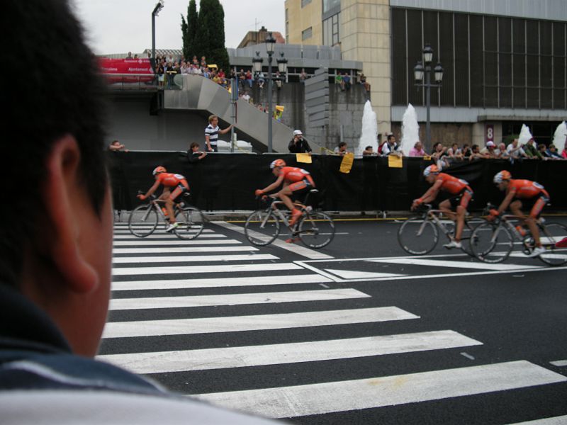 Paso del pelotón por Montjuic (Barcelona)