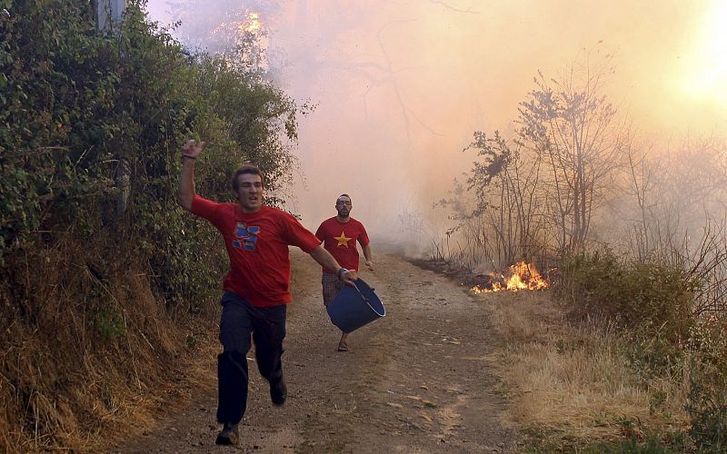 Incendio en Molinaseca, León