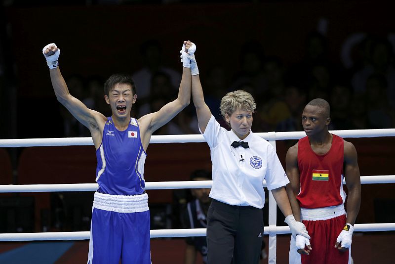 Japan's Shimizu reacts after defeating Ghana's Dogboe in the Men's Bantam (56kg) Round of 32 boxing match during the London 2012 Olympic Games