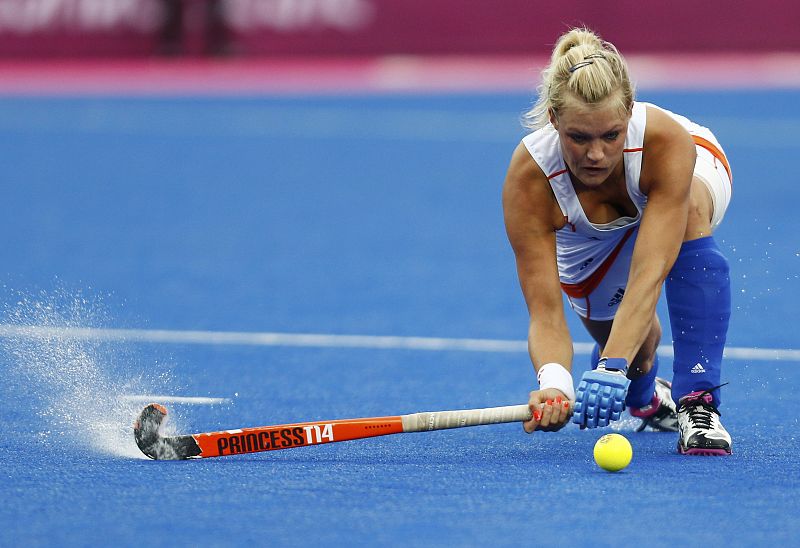 La holandesa Sophie Polkamp durante el partido de hockey ante Japón.