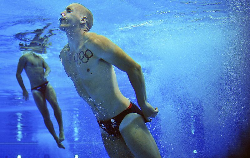 El nadador británico Nick Robinson-Baker durante el entrenamiento de los Juegos Olímpicos de Londres 2012 en el Centro Acuático.