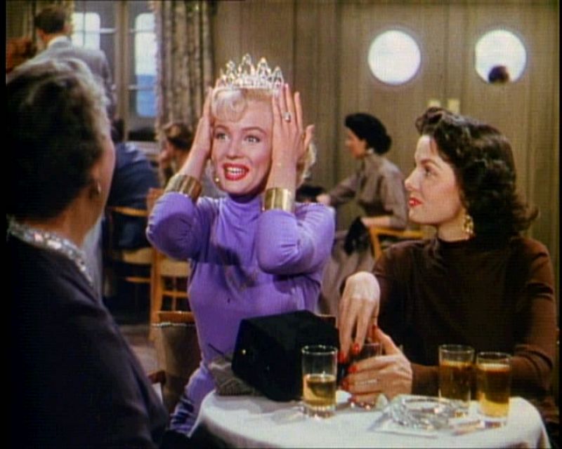 Fotograma de Marilyn Monroe en el filme 'Los caballeros las prefieren rubias', 1953.