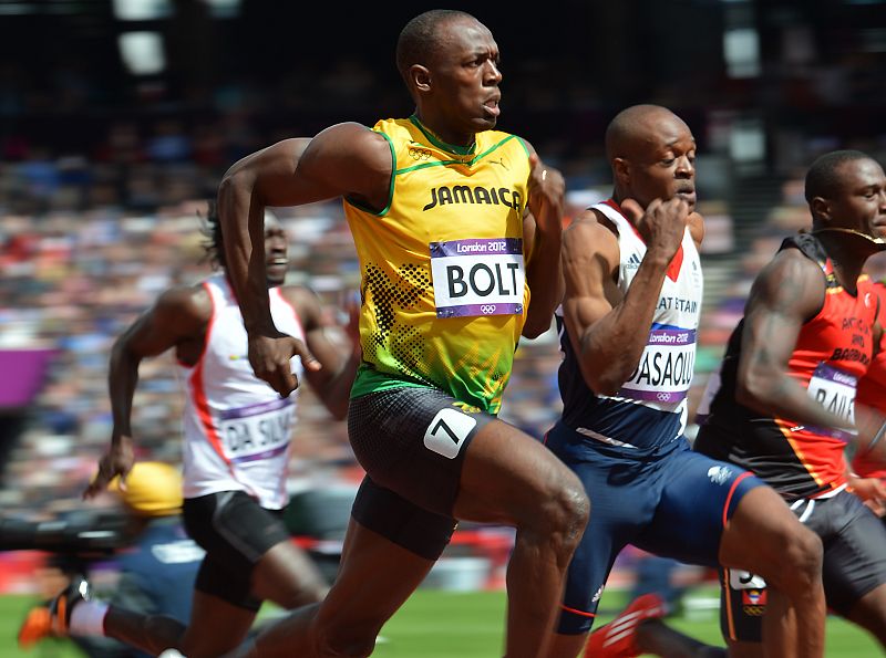 Usain Bolt, primero en su serie con un tiempo de 10.09
